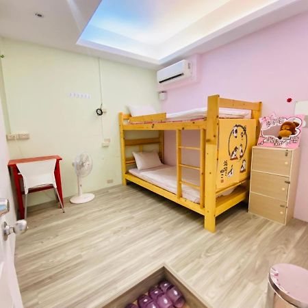 Taitung Mr. Red Tea B&B מראה חיצוני תמונה